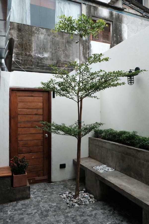 Slee Hostel Chiangmai (Adults Only) Chiang Mai Exterior photo